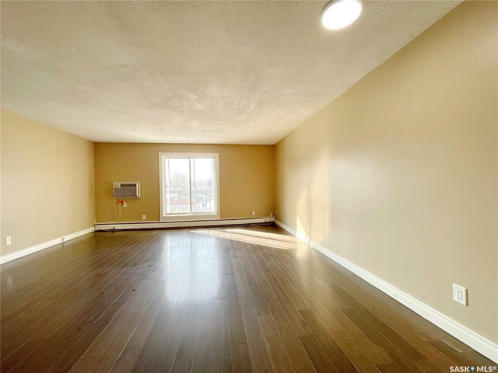 Photo de la propriété: 522 X Avenue S 205 SK S7M 4X9