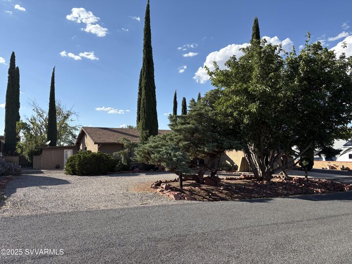 Property Photo: 2350 S Buckboard Tr AZ 86326