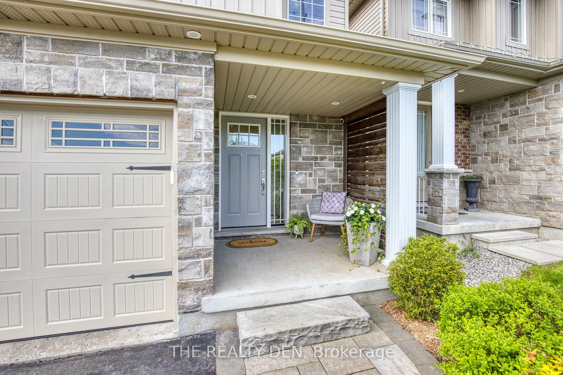 Property Photo:  226 Churchill Road S  ON L7J 0A7 