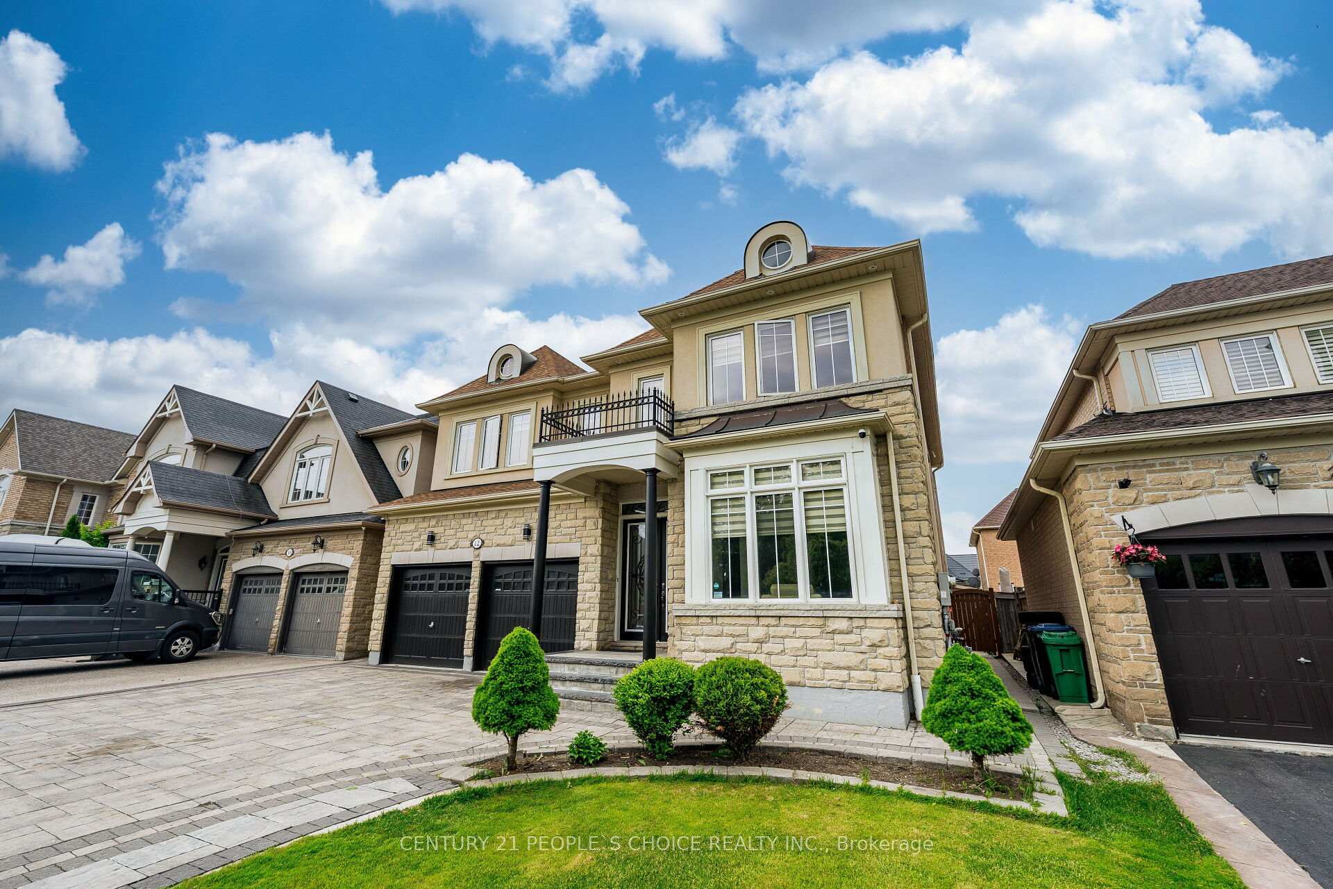 Photo de la propriété: 12 Vintonridge Drive ON L6P 2T6