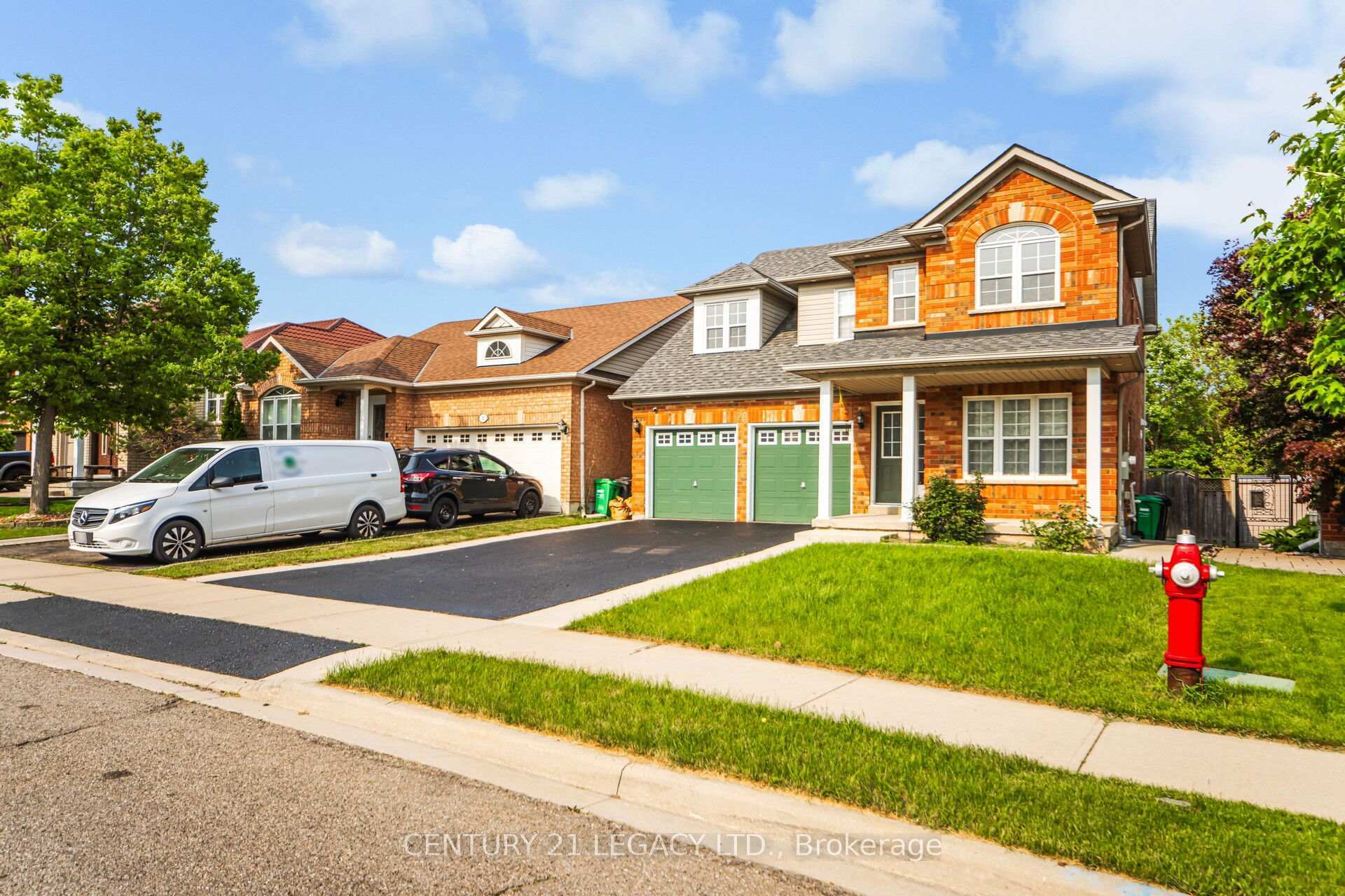 Photo de la propriété: 28 Sunnybrook Crescent ON L7A 1Y2