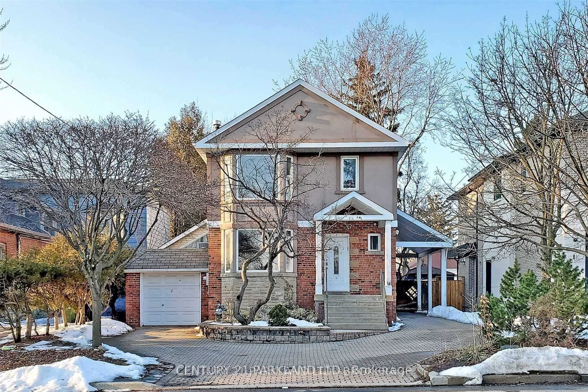 Photo de la propriété: 84 Poyntz Avenue ON M2N 1J2