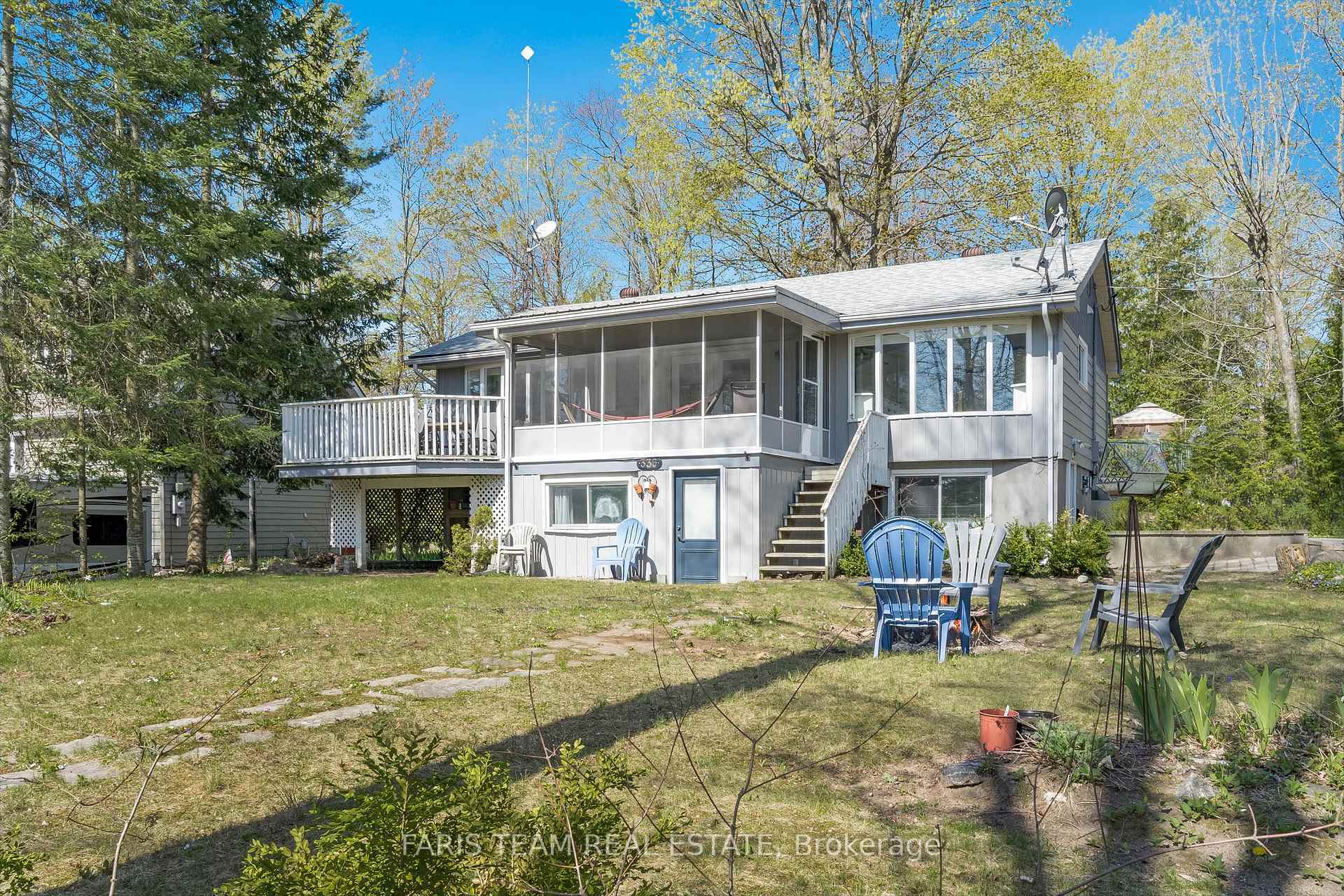 Property Photo: 336 Peek-A-Boo Trail ON L9M 0B3