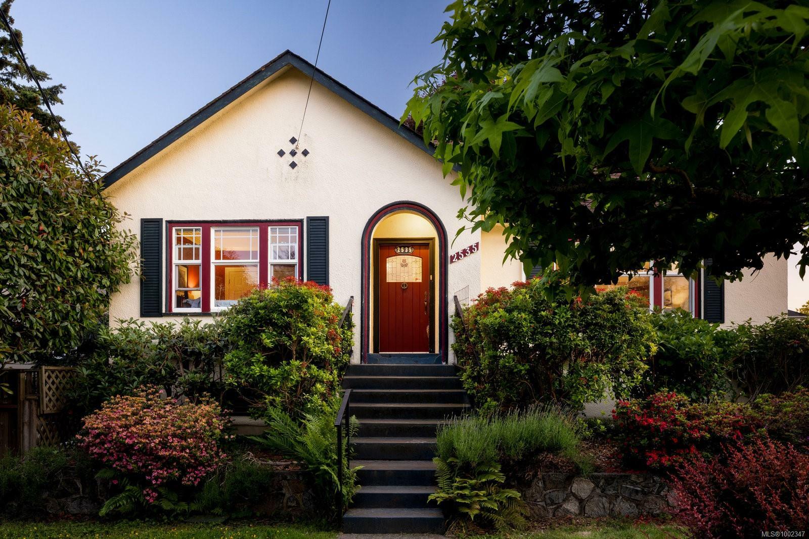 Property Photo: 2535 Dalhousie St BC V8R 2H8