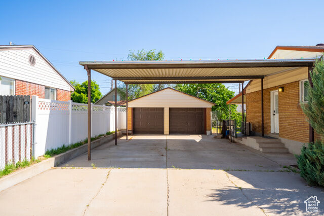 Property Photo: 121 W 350 N UT 84015