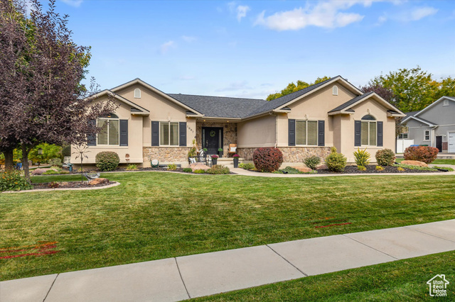 Property Photo:  1007 E 2650 N  UT 84341 