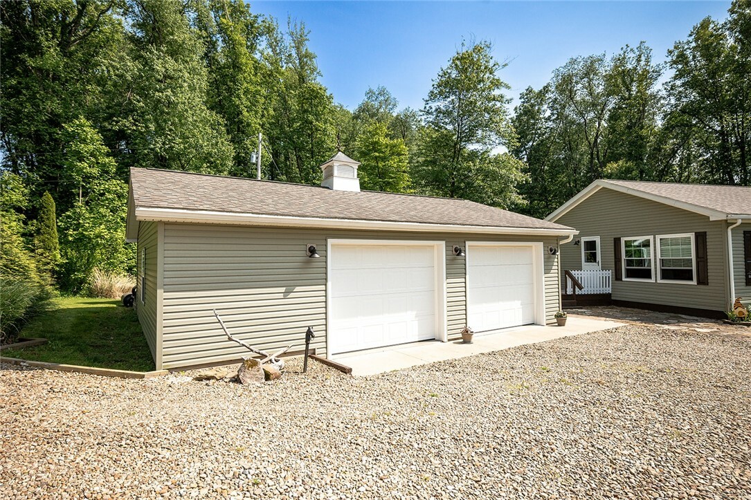Property Photo: 214 Fullingmill Rd PA 16137