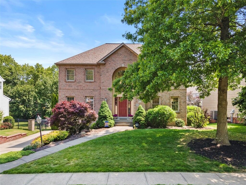Property Photo: 1616 Norman Drive PA 15143