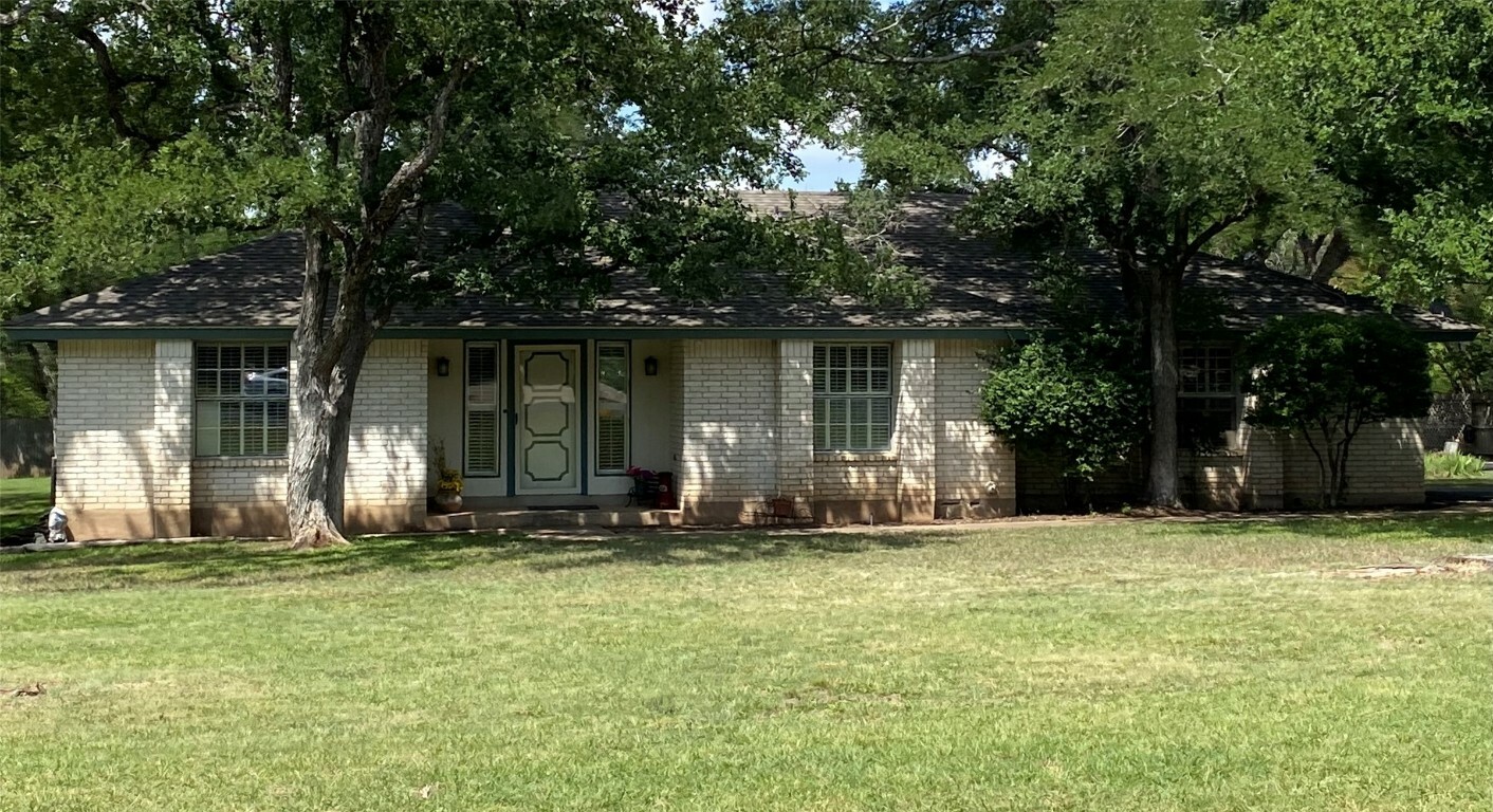 Property Photo: 4105 Val Verde Drive TX 78628