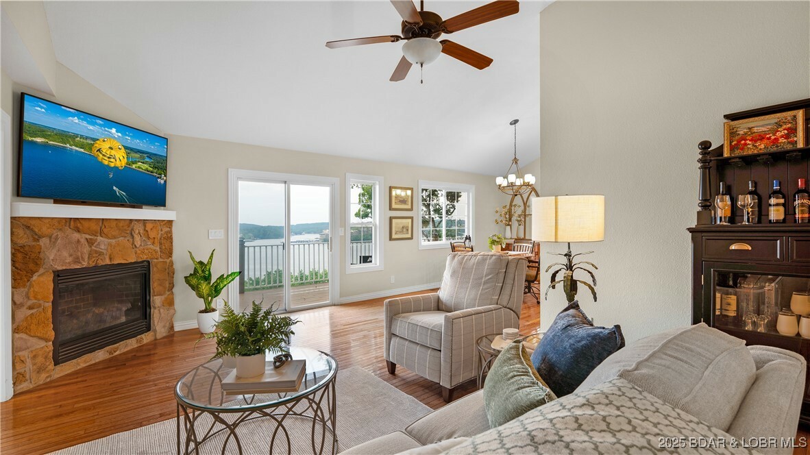 Property Photo: 1013 Beacon Ridge Drive MO 65049