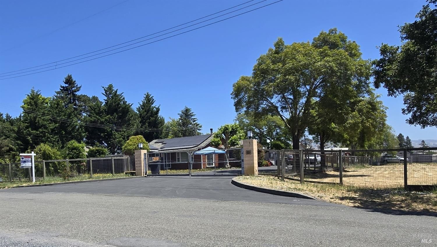 Property Photo:  292 Palm Avenue  CA 94951 