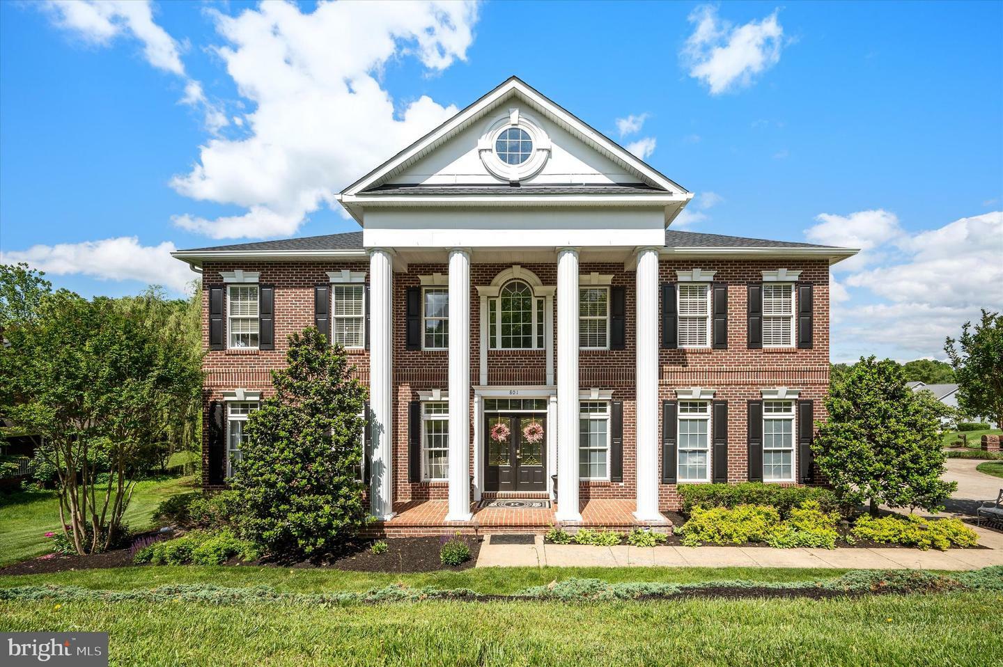 Property Photo: 801 Armistead Street VA 22601