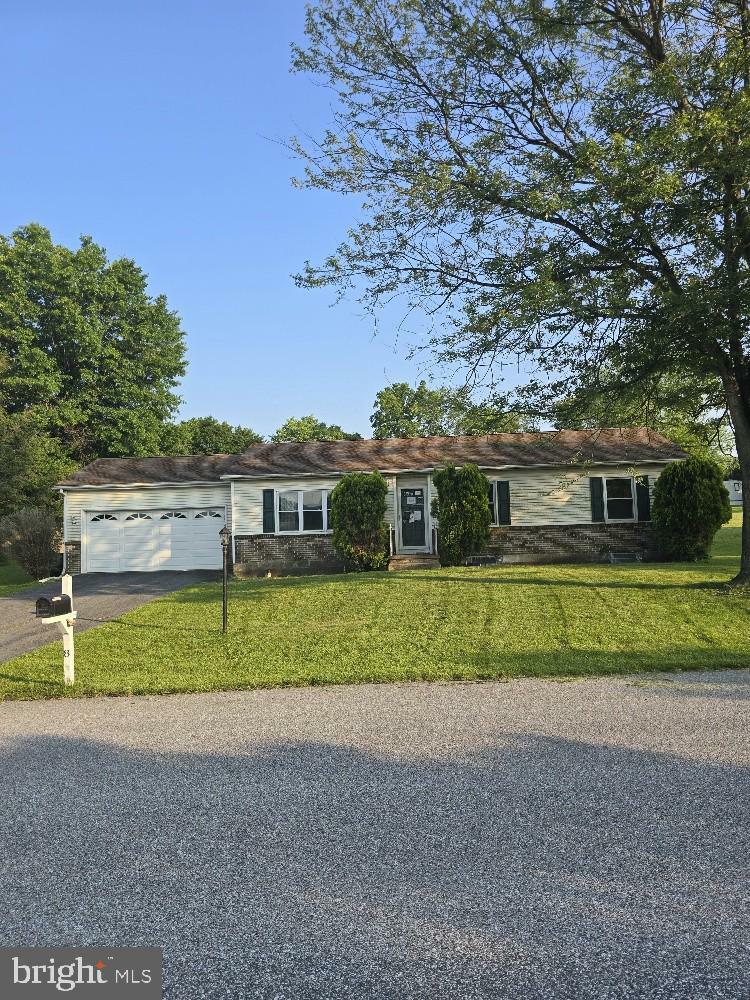 8 Wheatfield Drive  Carlisle PA 17015 photo