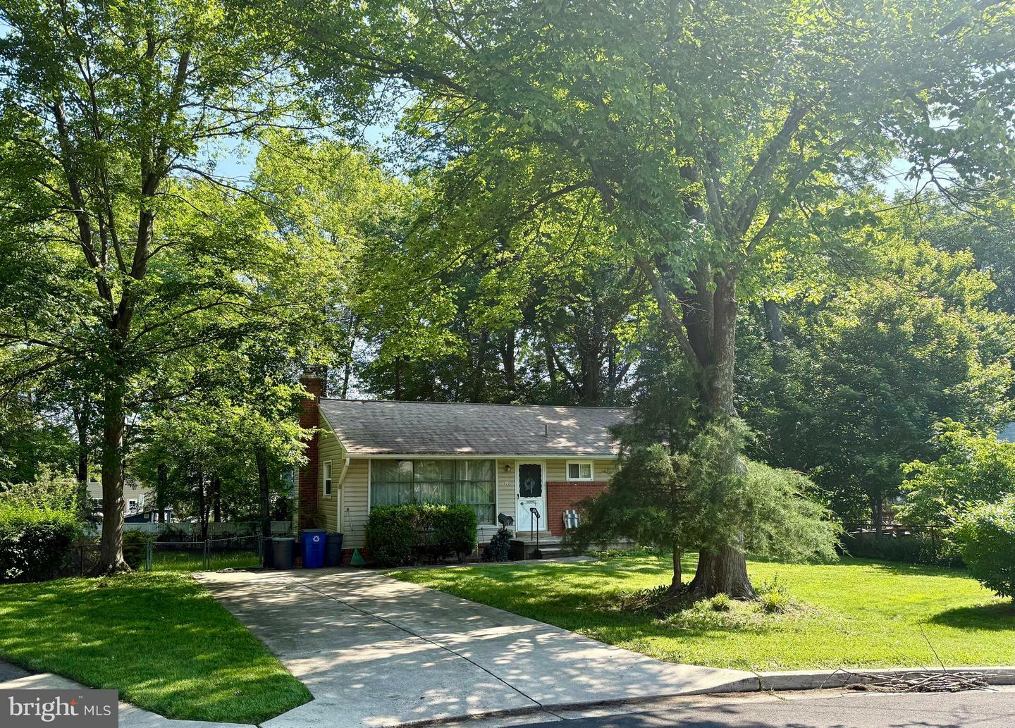 Property Photo:  505 Hillcrest Drive SW  VA 22180 