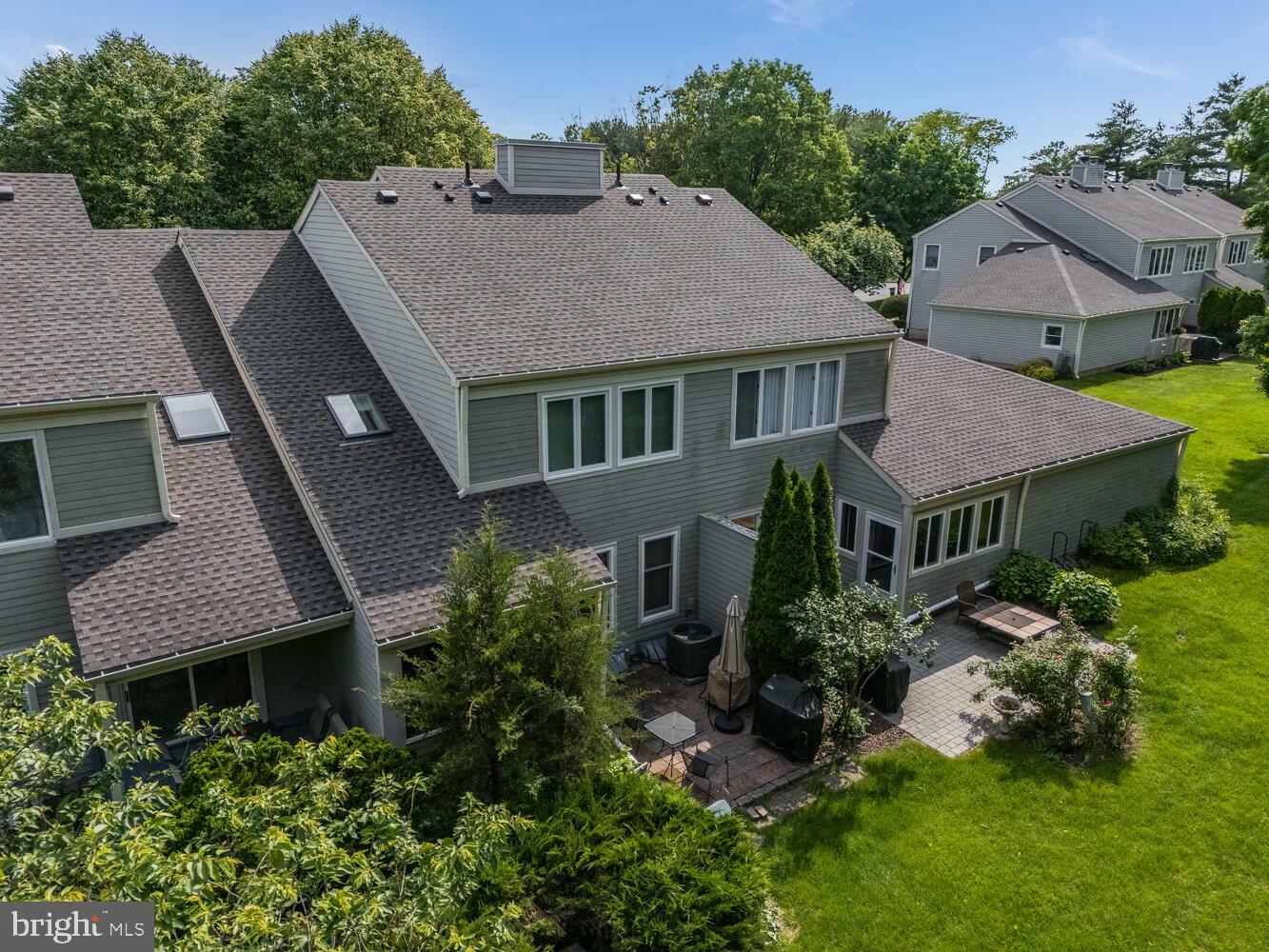 Property Photo: 303 Knoll Way NJ 08553