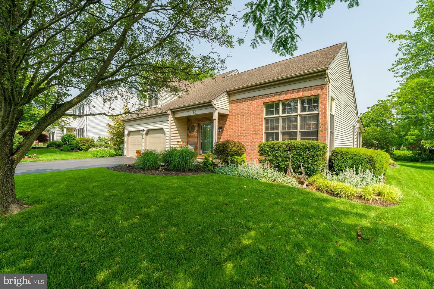 Property Photo: 140 Laurie Lane PA 17543