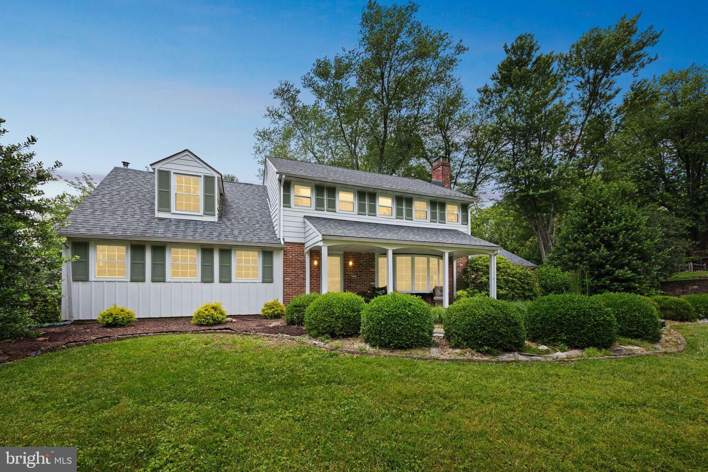 Property Photo: 30 Well Fleet Way PA 19063