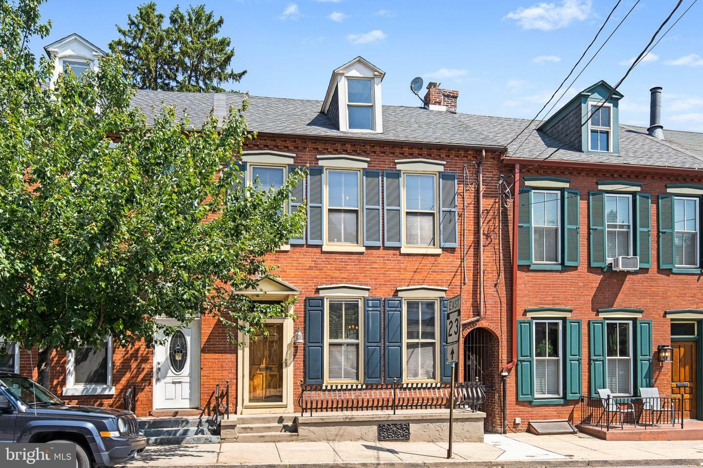 355 E Chestnut Street  Lancaster PA 17602 photo
