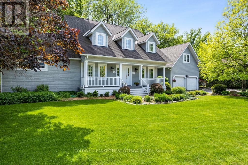 Property Photo: 10 Perkins Boulevard ON K7H 3L6