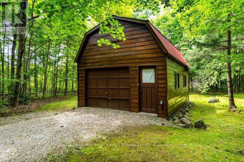 Property Photo: 1102 Ebbs Bay Road ON K7C 0C5