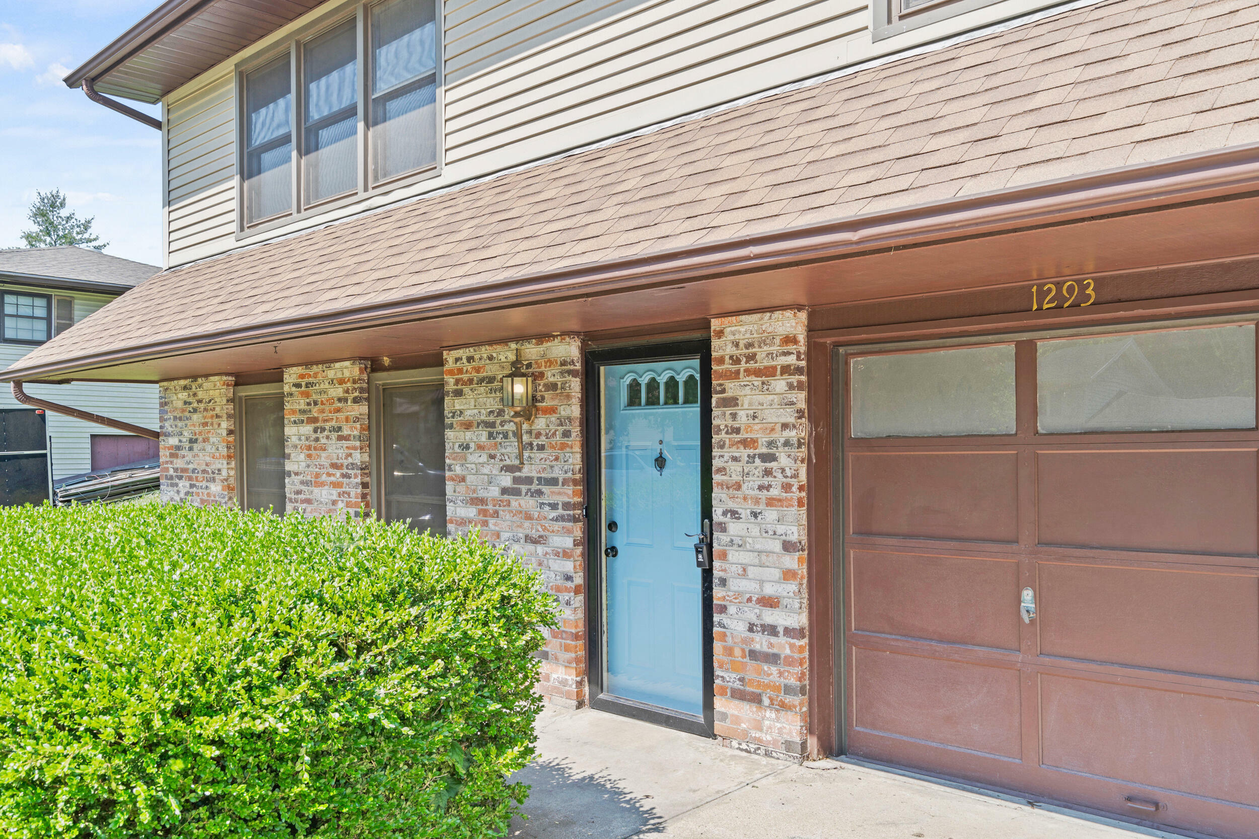 Property Photo: 1293 S Pecos Ave MO 65201
