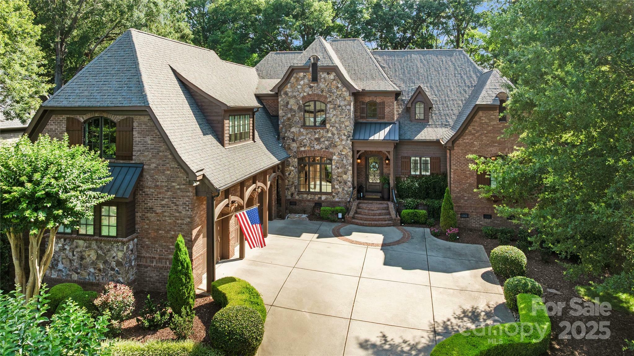 Property Photo: 617 Beauhaven Lane NC 28173