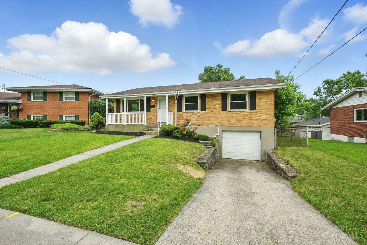 Property Photo: 5069 Grosse Pointe Lane OH 45238