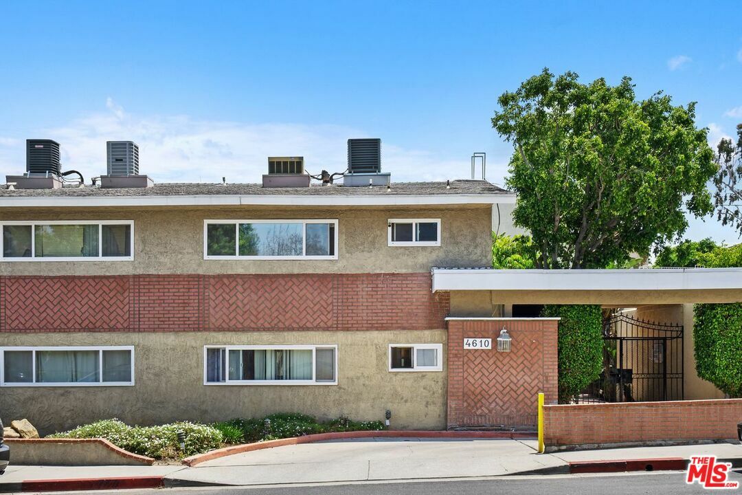 Property Photo: 4610 Densmore Ave CA 91436