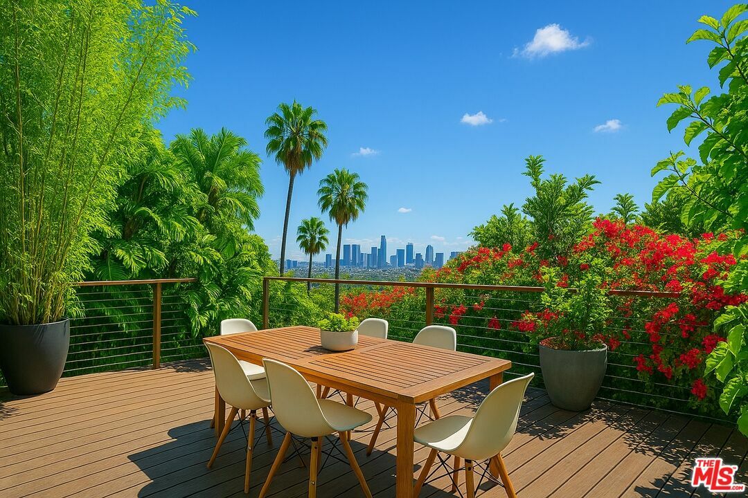 Property Photo: 1633 Queens Rd CA 90069
