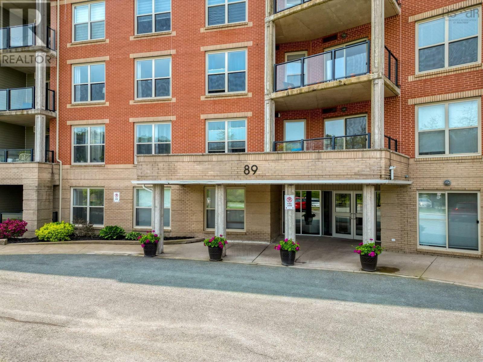 Property Photo: 89 Pebblecreek Crescent 207 NS B2W 0K6