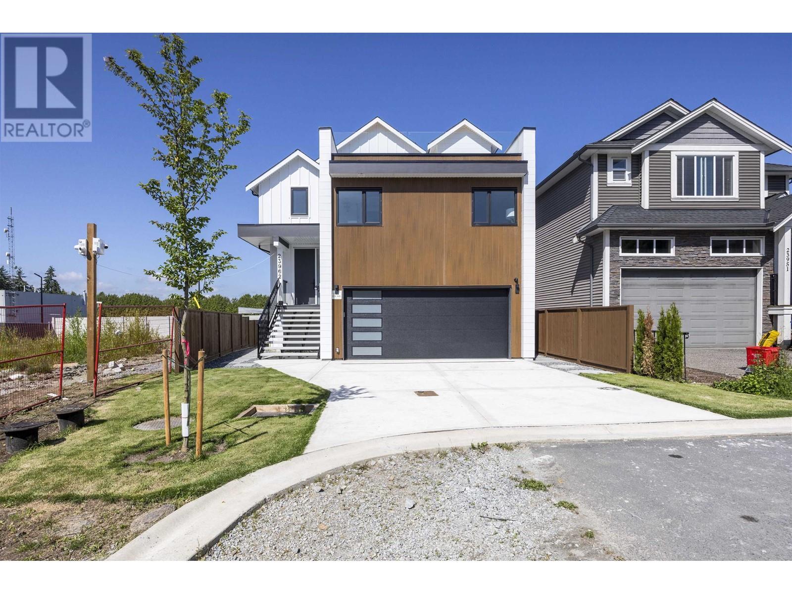 Property Photo: 23962 120B Avenue BC V4R 2T7