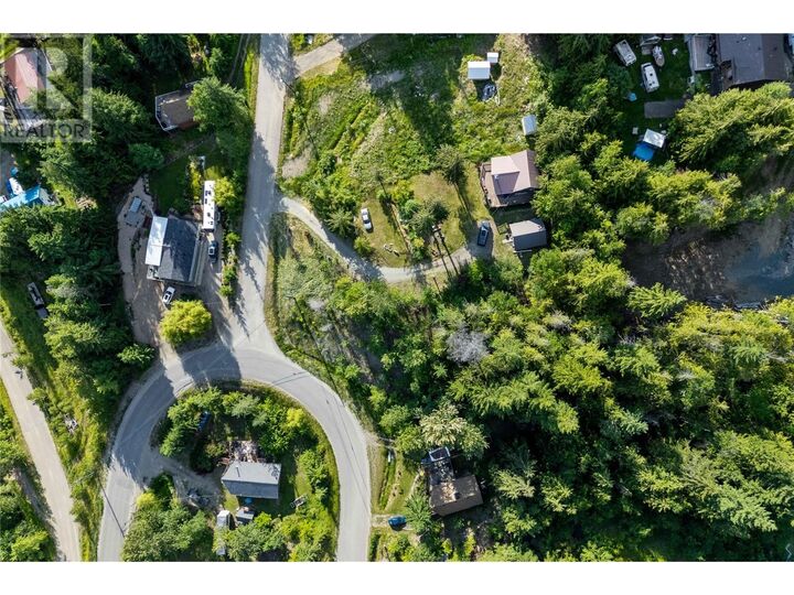 Property Photo: 7227 Estate Drive BC V0E 1M8