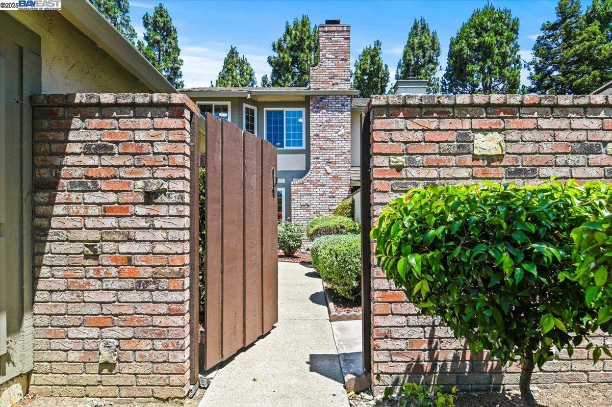 Property Photo: 34256 Gadwall Cmn CA 94555
