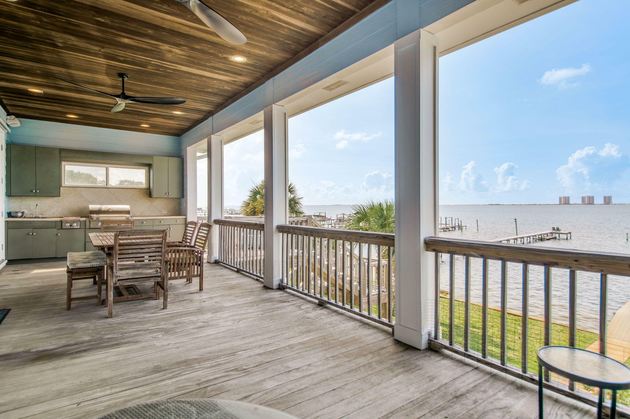 Property Photo: 2961 Bay Street FL 32563