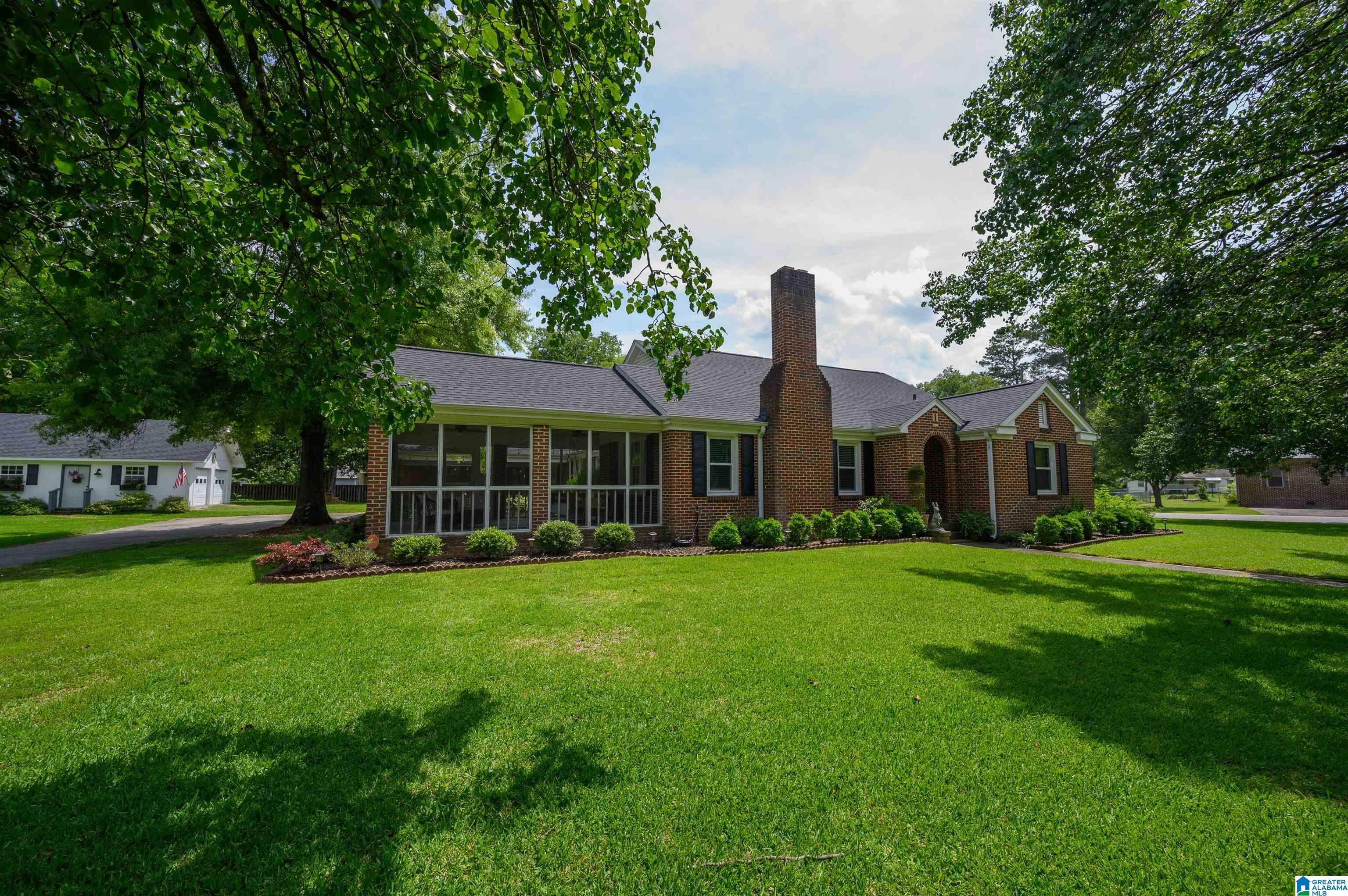 Property Photo:  1565 19th Avenue  AL 35040 