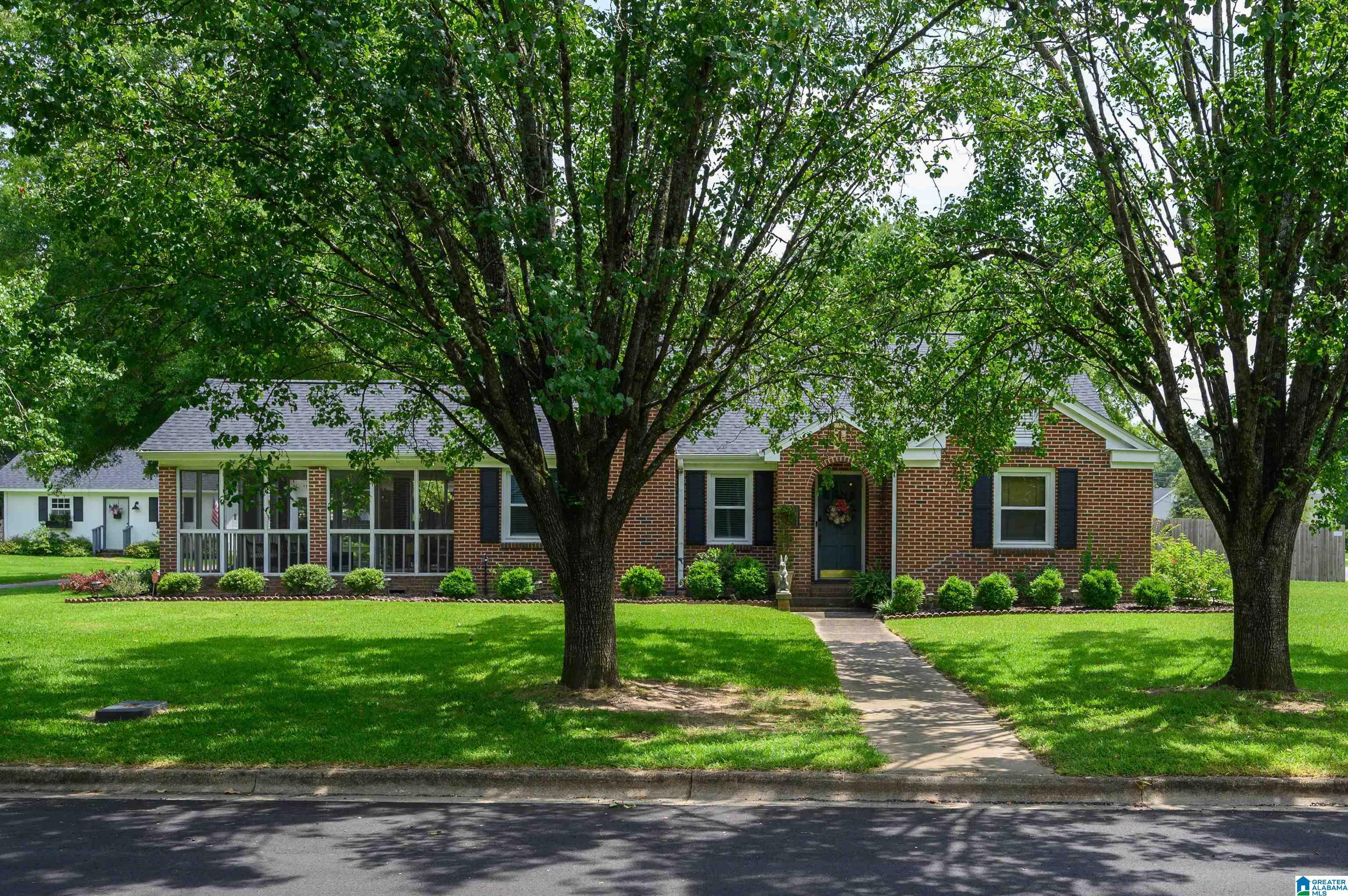 Property Photo: 1565 19th Avenue AL 35040