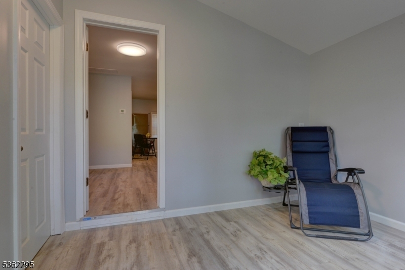 Property Photo:  37 Lakeview Ter  NJ 07436 