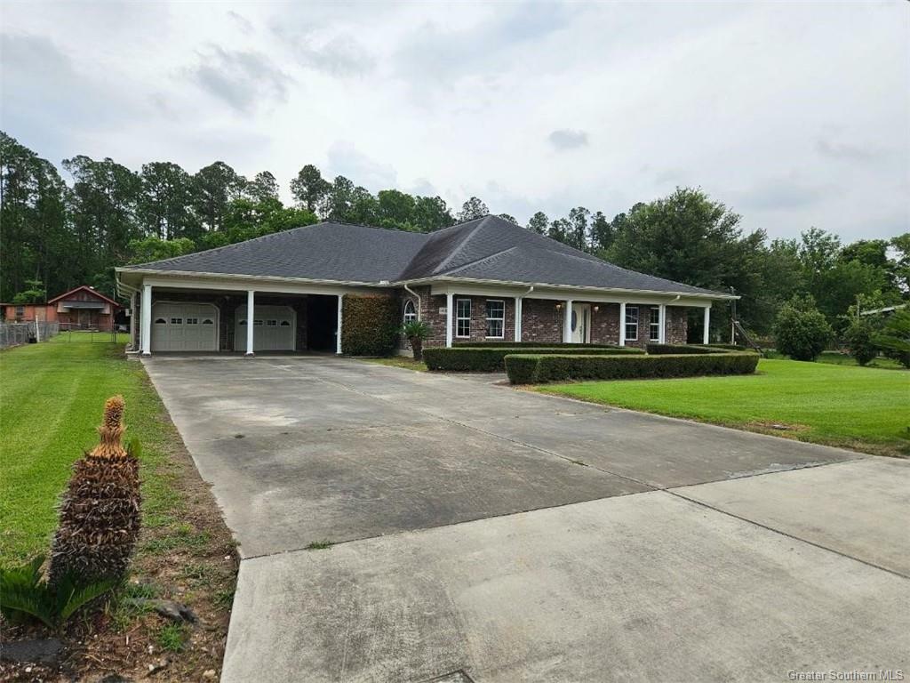 Property Photo: 1354 Lavergne Road LA 70611