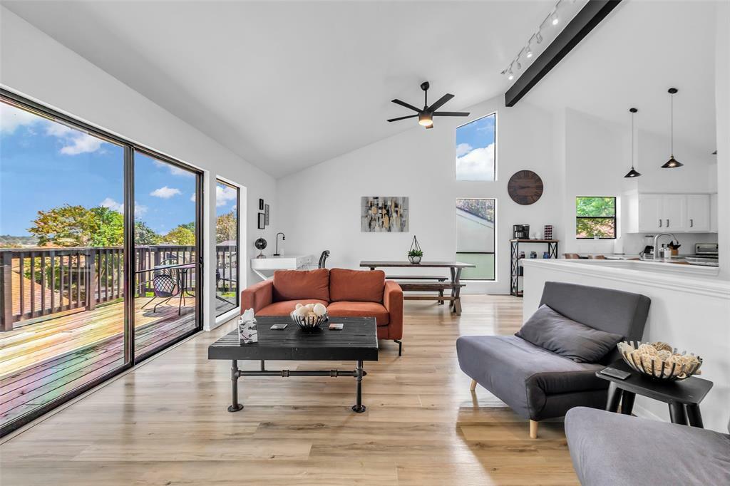 Property Photo:  60 April Point Drive N  TX 77356 