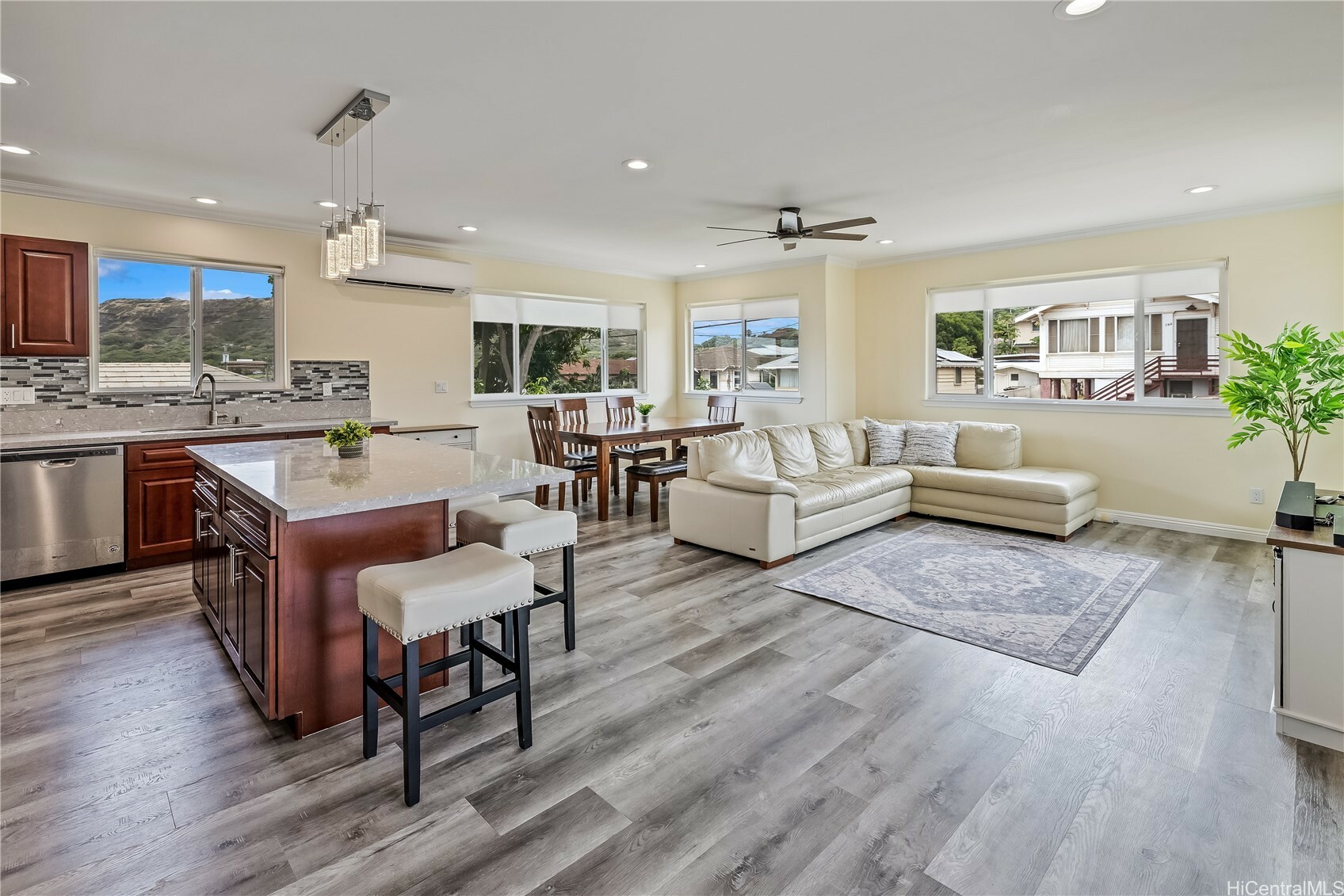 737 20th Avenue  Honolulu HI 96816 photo