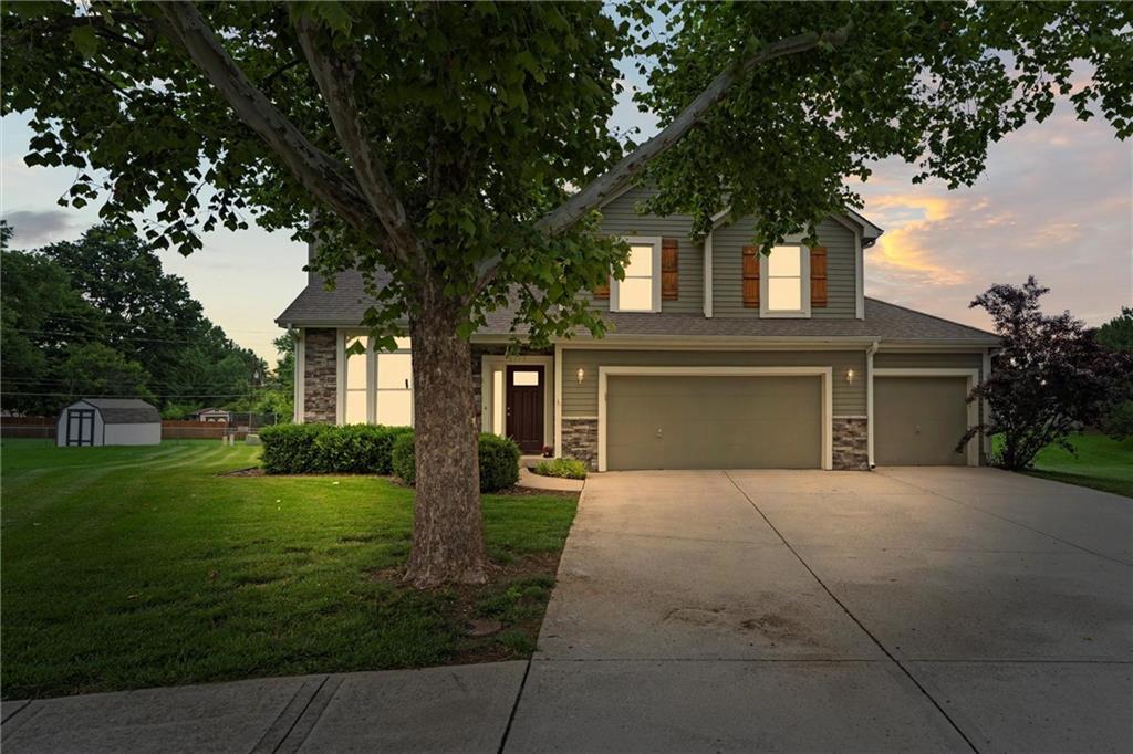 Property Photo: 5773 Meadow Heights Drive KS 66226