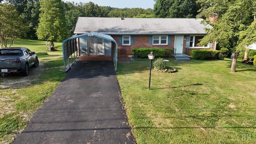 Property Photo: 336 Hilltop Drive VA 24572