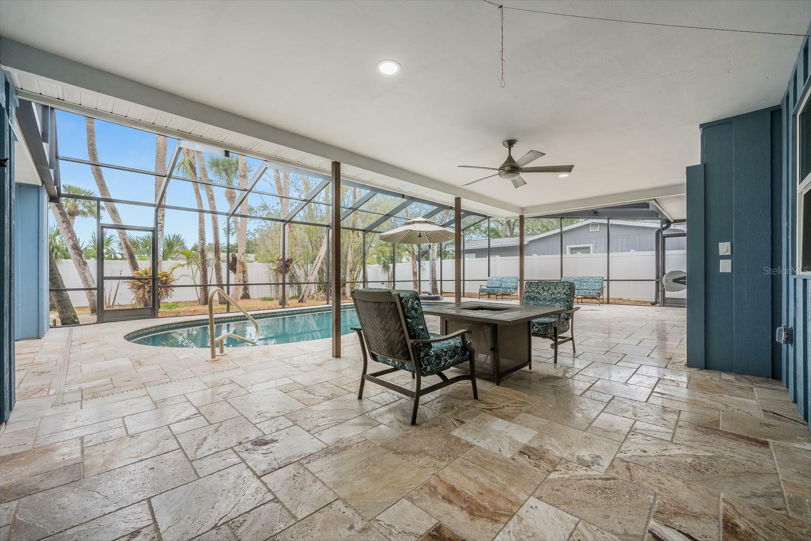 Property Photo: 5108 Saint Albans Avenue FL 34242