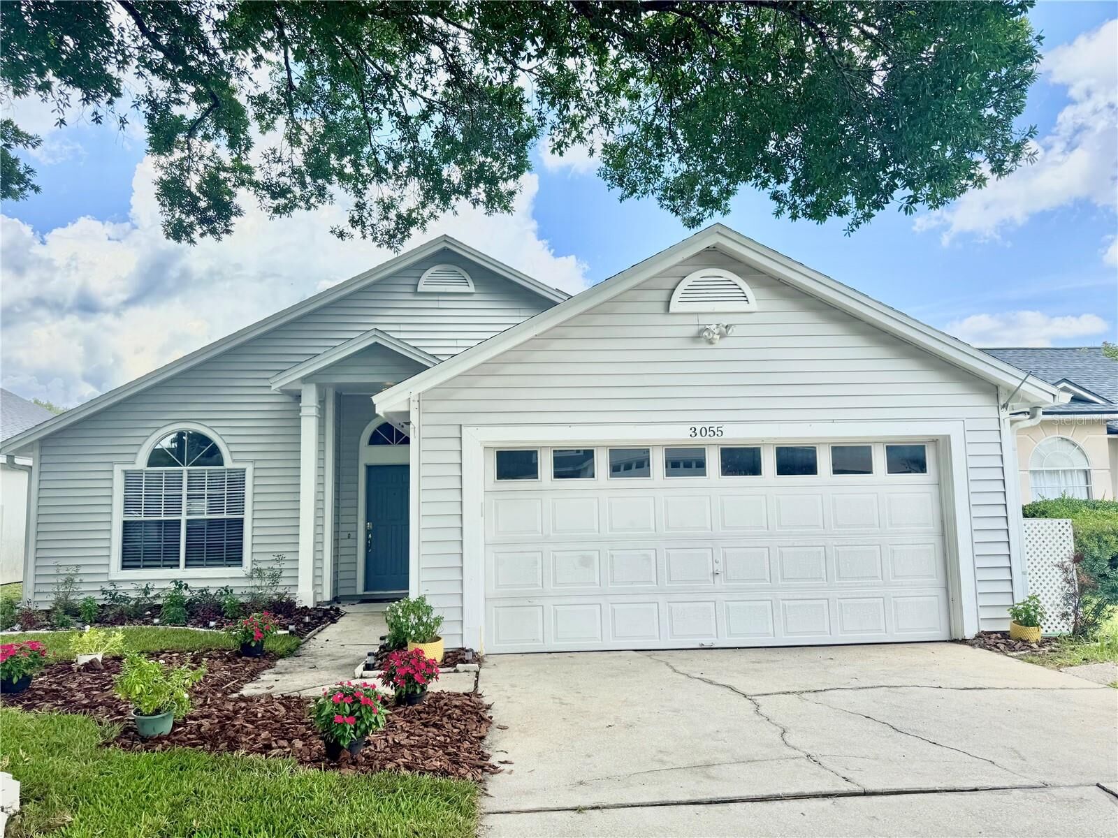 Property Photo: 3055 Dellcrest Place FL 32746