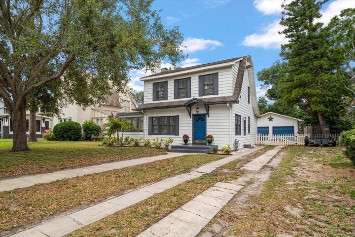 Property Photo: 310 N Lincoln Avenue FL 33755
