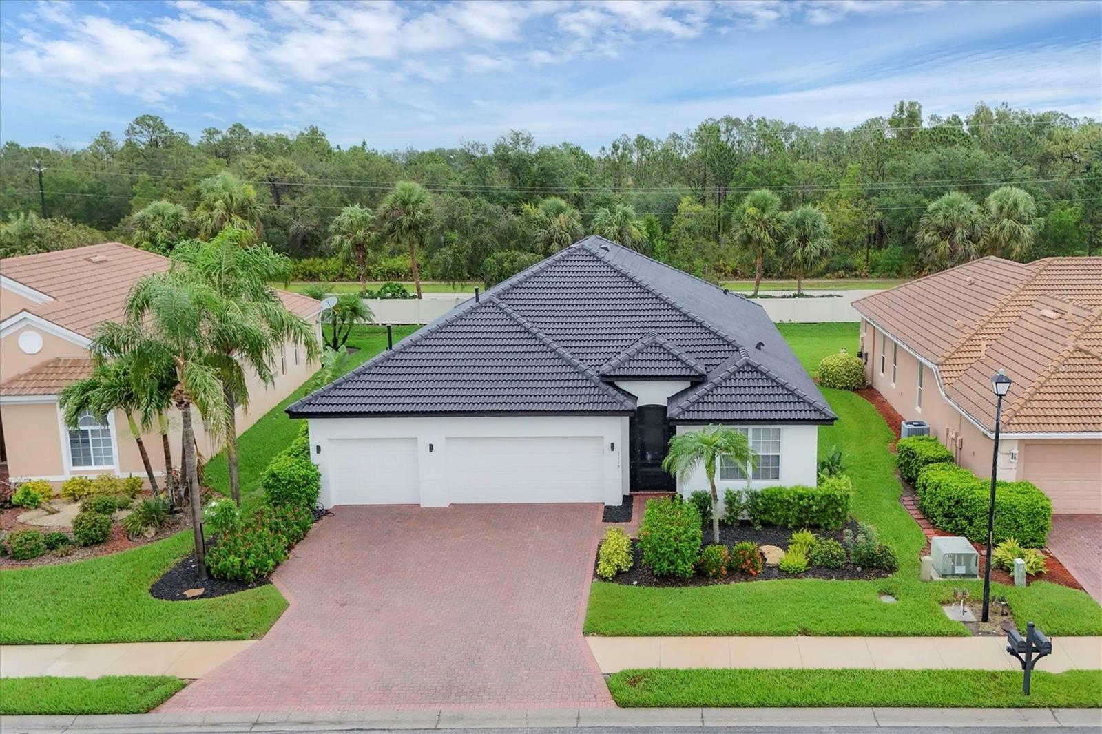 Property Photo: 7119 67th Terrace E FL 34203