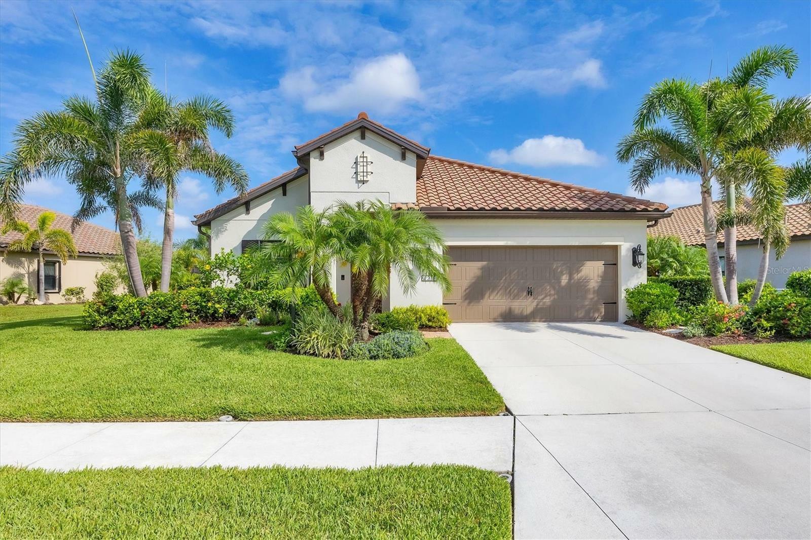 Property Photo: 213 Malina Court FL 34275