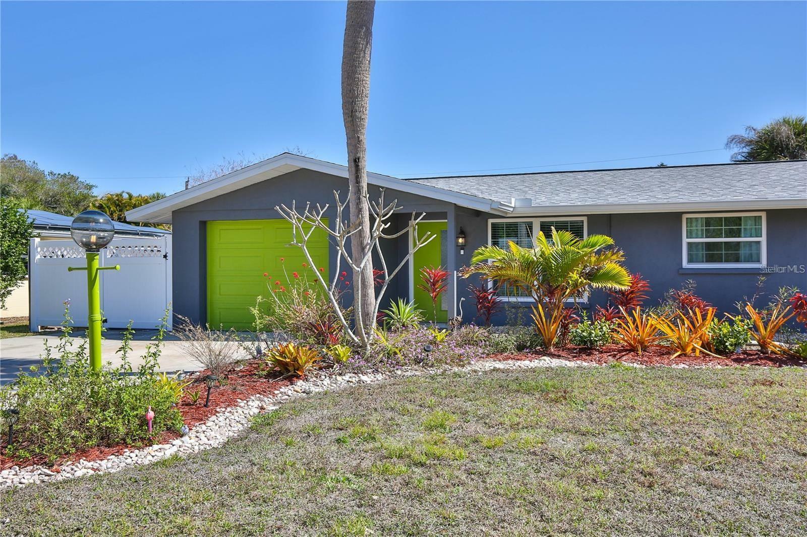 Property Photo: 7355 Cass Circle FL 34231
