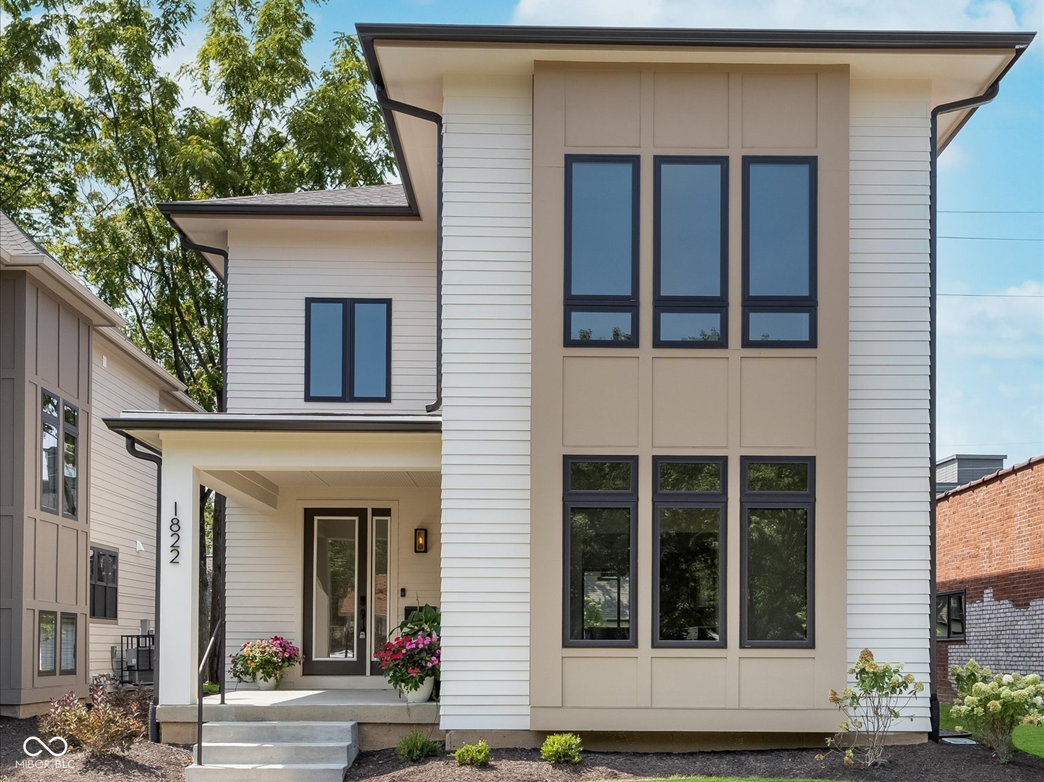 Property Photo: 1822 Central Avenue IN 46202