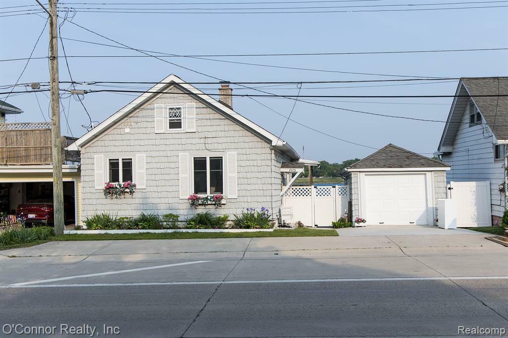 105 Gratiot Boulevard  Marysville MI 48040 1174 photo
